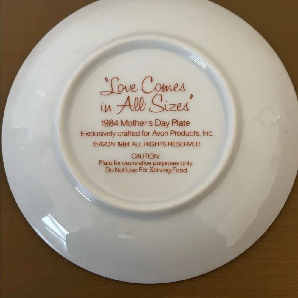 Avon Love Comes in All Sizes Decorative Plate - Yellow, Blue, Pink, Brown